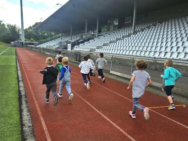 Børn på løbebane