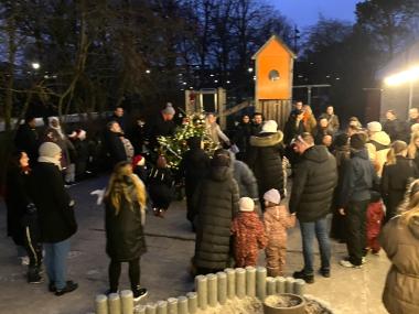 Samling på legepladsen